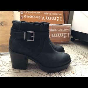 Steve Madden ankle boots